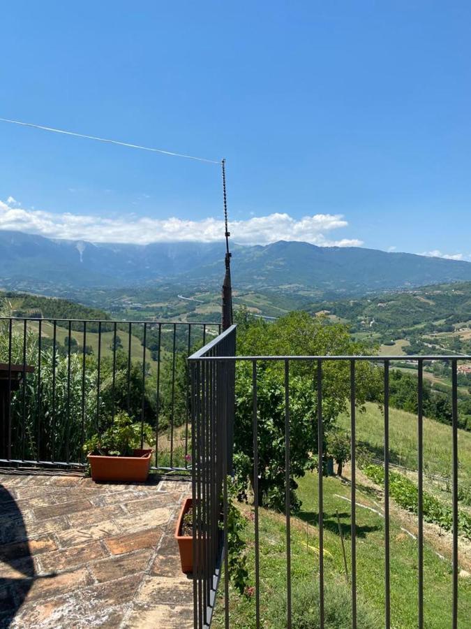 Agriturismo Flara Basciano Exteriör bild